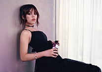 ������ �������� ������ ������ / Jenna Ortega �3