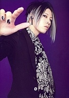 ������ �������� � ����� Miyavi